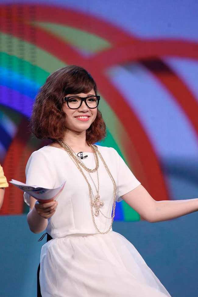 Thái Trang trong đêm chung kết Cầu Vồng 2014